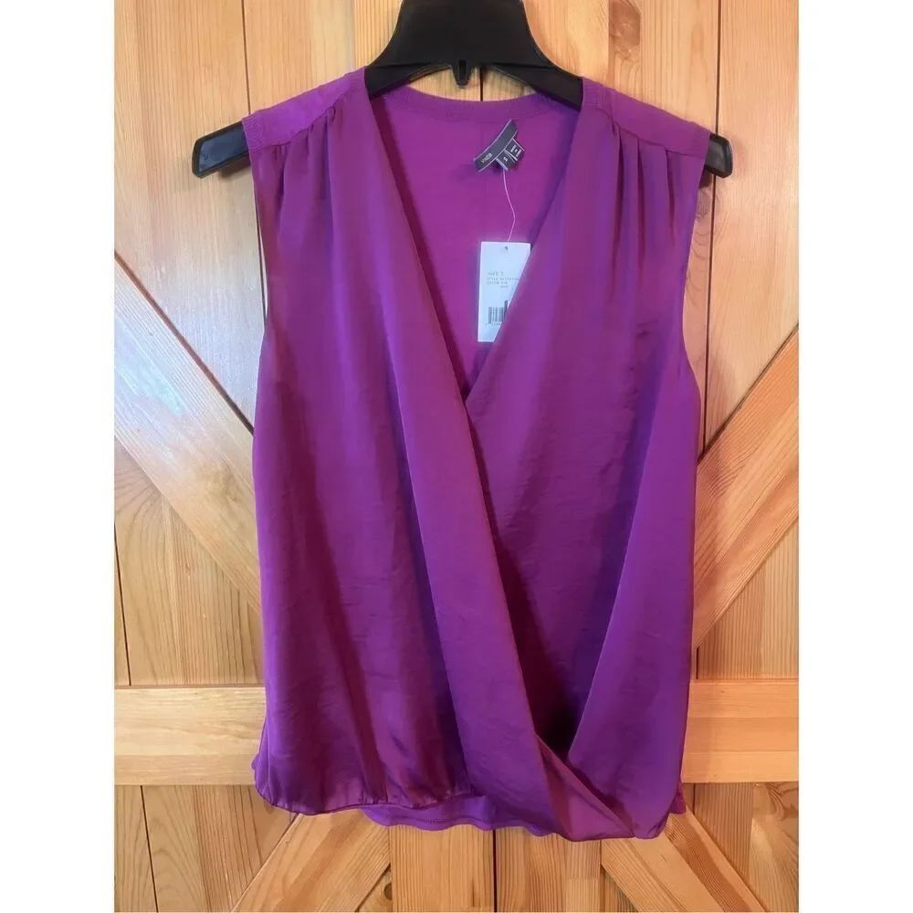 Vince blouse, sleeveless, V-neck, magenta size small NWT retail $225 (3787) Rea